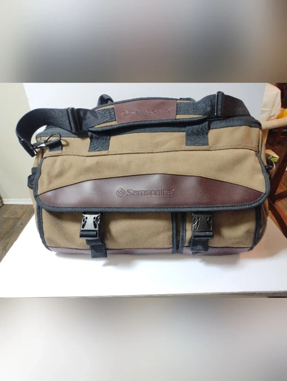Vintage Samsonite® Black Canyon 22″ Wheeled Duffel Bag Nylon